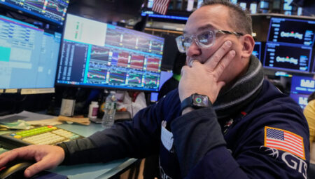 Yabancılar “Amerika’yı sat” davetine uymadı, net 1,6 trilyon dolarlık alım yaptı